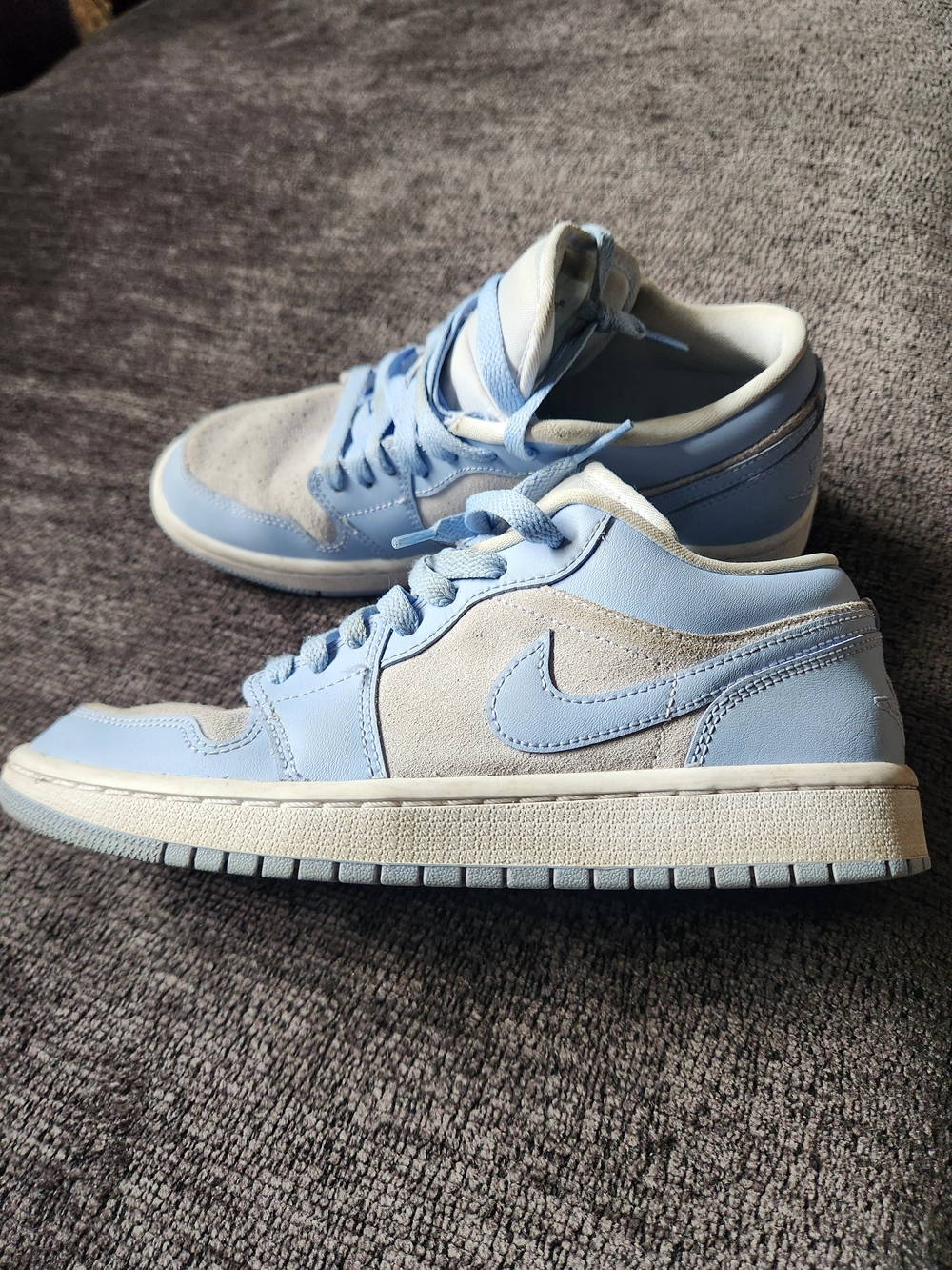 Jordan 1 Low-Top Sneakers